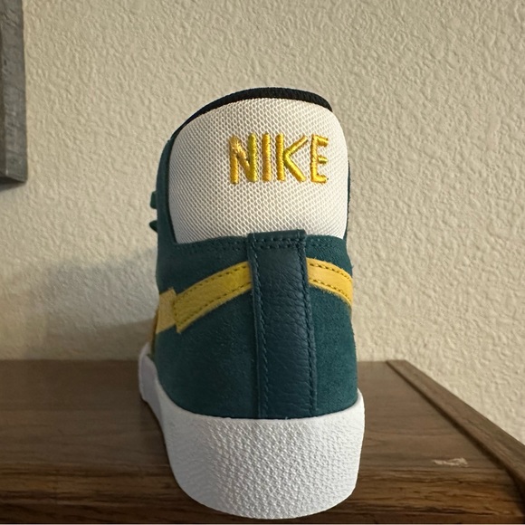 Nike Zoom Blazer mid Premium SB Mosiac Pack “Aloe Verde” - Picture 9 of 10